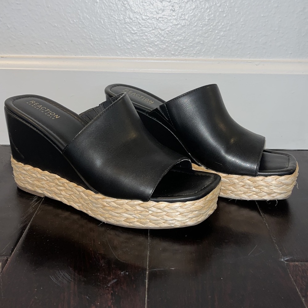 KENNETH COLE Maria Mule - Size 9.5